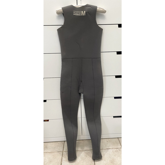 U.S. Divers Gray Sleeveless Wetsuit - Women's Size Medium - Approx 55" long - Picture 4 of 16